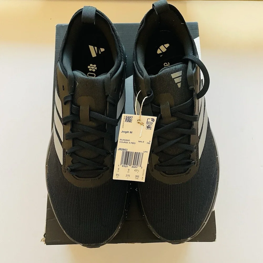 NIB Adidas JogIt 'Black' Running‎ Shoes Sneakers Comfort JR0863 Men's Size 9.5